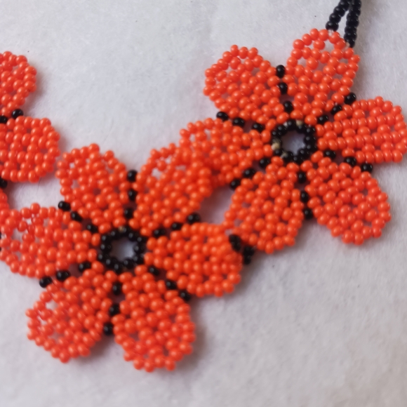 Elegant Floral Beaded Necklace - Orange and Black - Picture 2 of 4